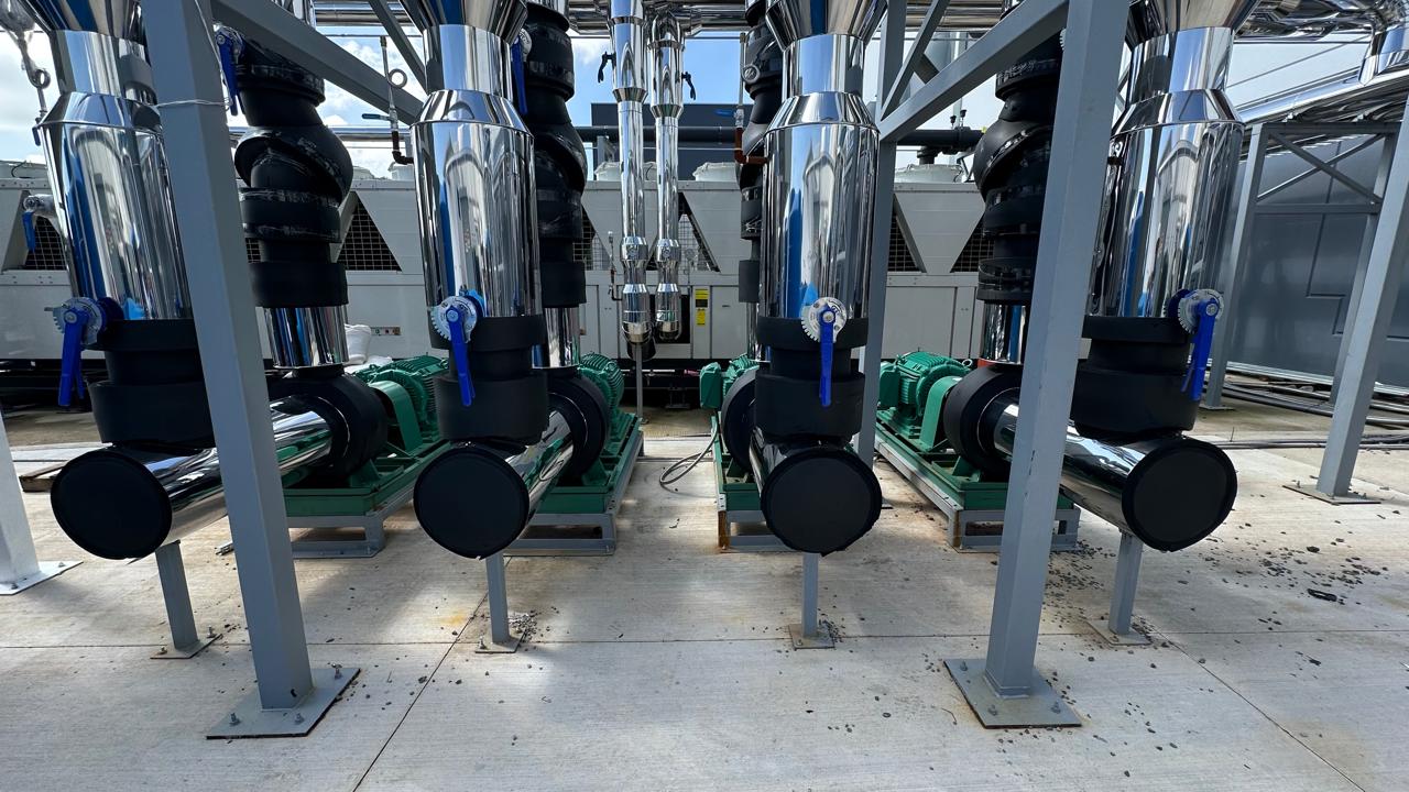 Diseño de sistemas de bombeo en paralelo.